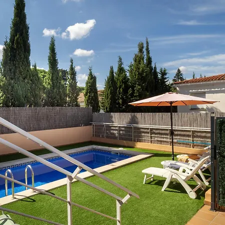 Ref. Cactus: Con Piscina Privada En Riells - L'escala, A 650 M De La Playa - Es-325-47