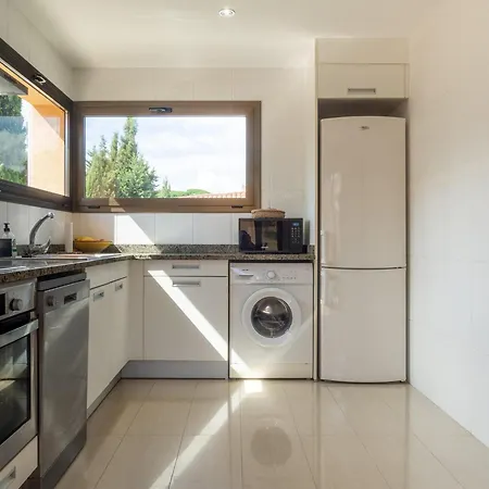 Ref. Cactus: Con Piscina Privada En Riells - L'escala, A 650 M De La Playa - Es-325-47 *